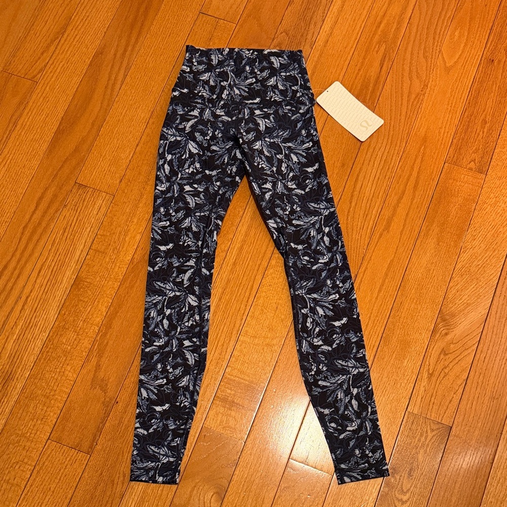 lululemon athletica Black Navy Leaf Print Leggings